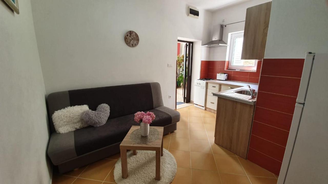 Apartment Franic Sućuraj Eksteriør bilde
