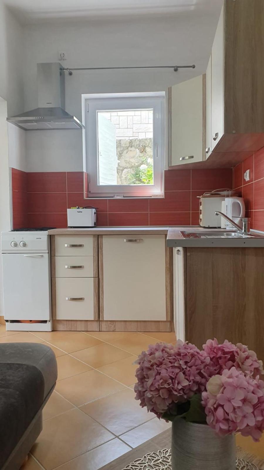 Apartment Franic Sućuraj Rom bilde